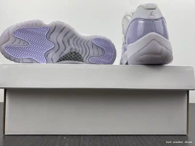 Reps LUCY Pure Violet Air Jordan 11 WMNS AH7860-101 Low 0514